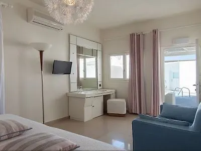 Anemos Lounge פריסה