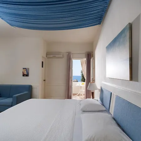 Hotel Anemos Lounge Perissa (Santorini)